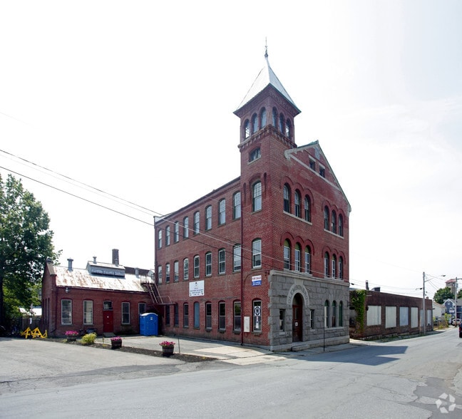 14-20 Cottage St, Middletown, NY for sale - Primary Photo - Image 1 of 16