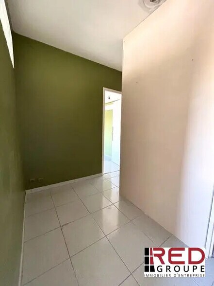 175 Boulevard Ferdinand De Lesseps, Aix-en-Provence à louer - Photo du bâtiment - Image 3 de 4