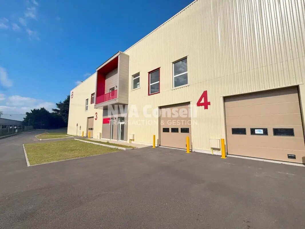 16 Rue Ampère, Pontoise for lease Building Photo- Image 1 of 10