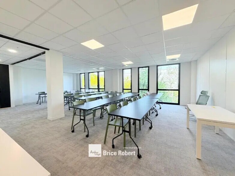 56 Rue Saint Jean De Dieu, Lyon à louer - Photo du bâtiment - Image 3 de 12