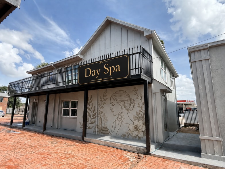 2501 S Shepherd Dr, Houston, TX for lease - Building Photo - Image 2 of 7