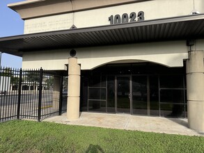 10023 Main St, Houston, TX for lease Building Photo- Image 2 of 21