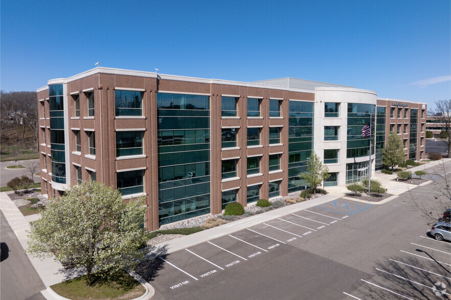 950 Trade Centre Way, Portage, MI for lease - Building Photo - Image 2 of 5