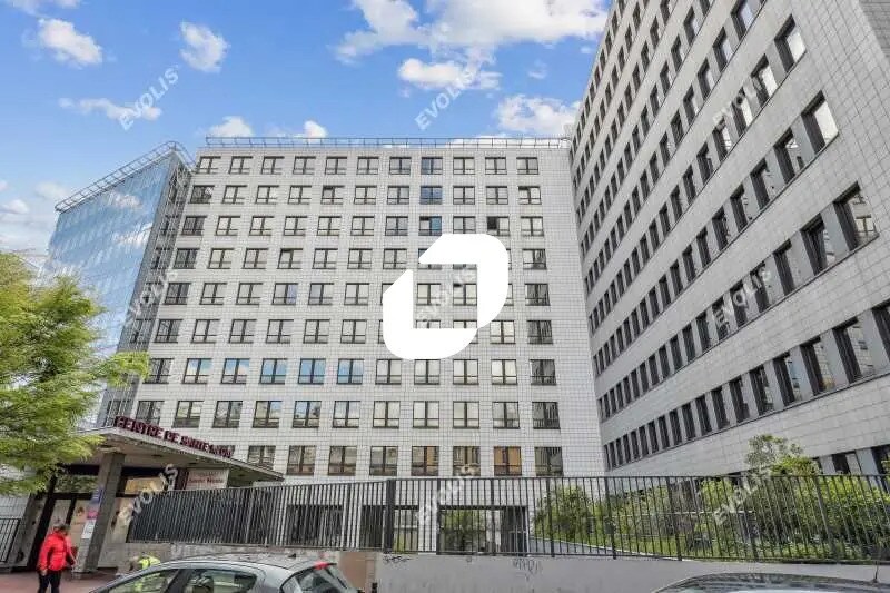 Bureau dans Montreuil à louer - Photo du bâtiment - Image 1 de 8