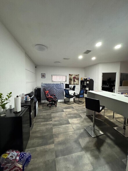 4081 S Access Rd, Englewood, FL à louer - Photo intérieure - Image 3 de 6