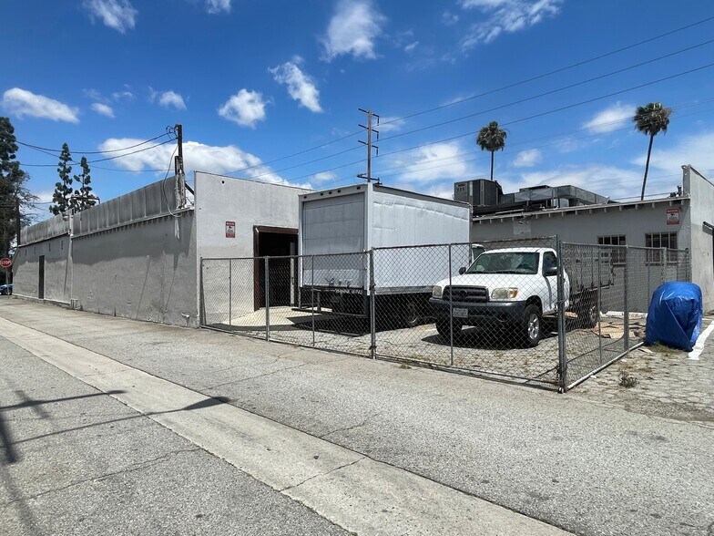 21401-21411 Norwalk Blvd, Hawaiian Gardens, CA à vendre - Photo du bâtiment - Image 2 de 6