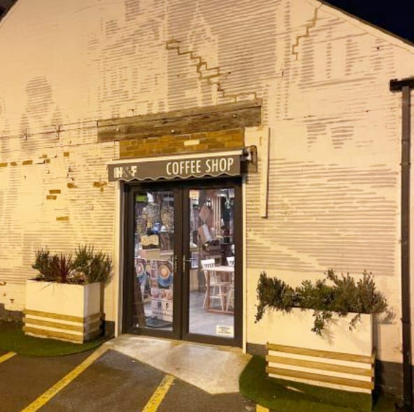 4 New Beetwell St, Chesterfield à louer - Photo du bâtiment - Image 2 de 2