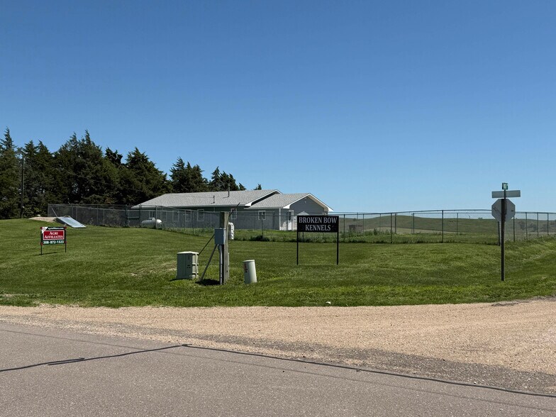 44003 Road 801, Broken Bow, NE à vendre - Photo du bâtiment - Image 2 de 15