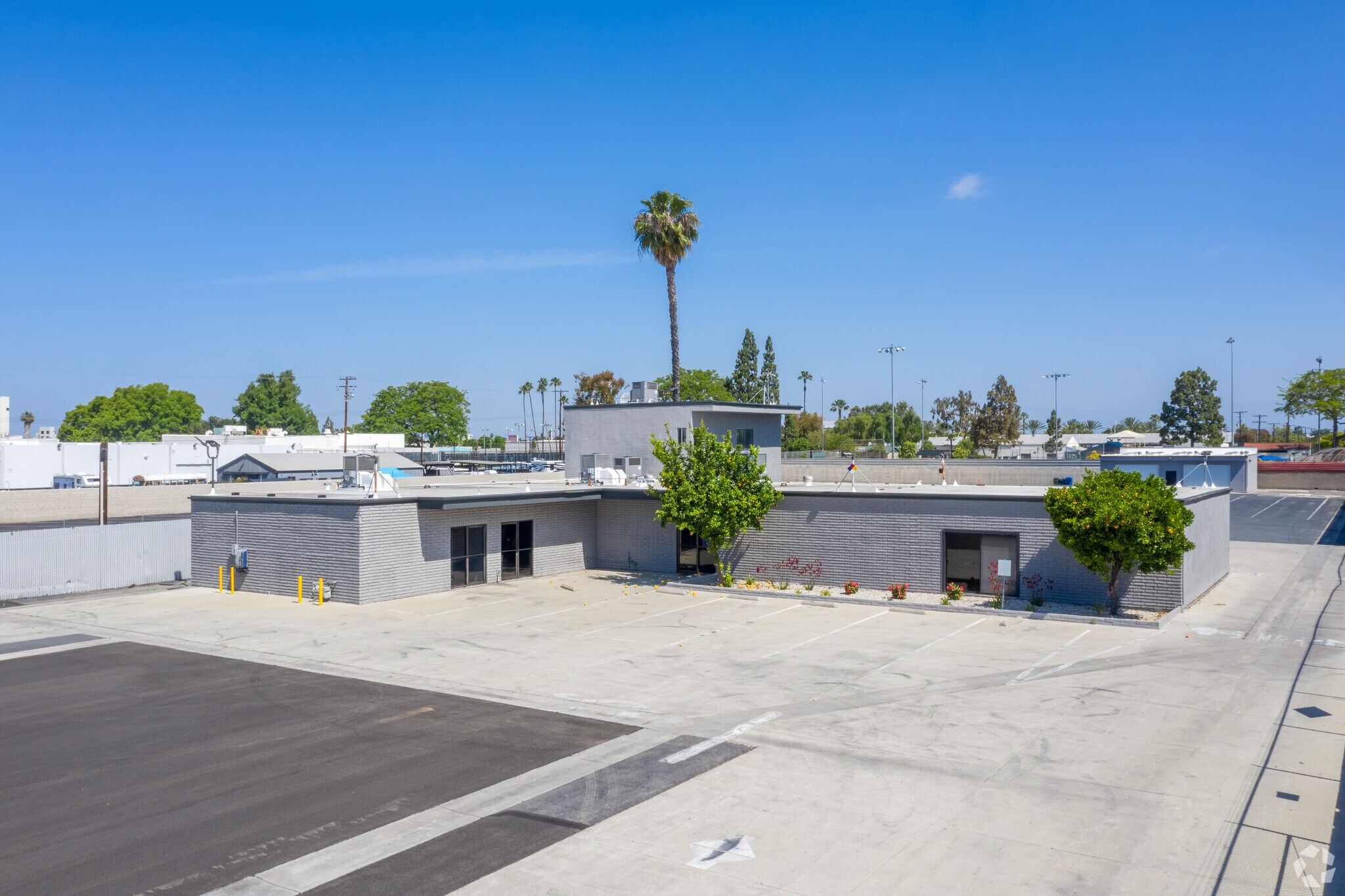 9607-9623 Imperial Hwy, Downey, CA à louer Photo principale- Image 1 de 4