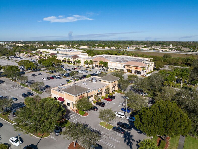 9525-9545 Westview Dr, Coral Springs, FL à louer - Photo du bâtiment - Image 3 de 8