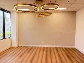 13425 Ventura Blvd, Sherman Oaks, CA à louer Photo intérieure- Image 2 de 6