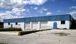 Plus de détails pour 1575 5th Industrial Ct, Bay Shore, NY - Industriel à louer