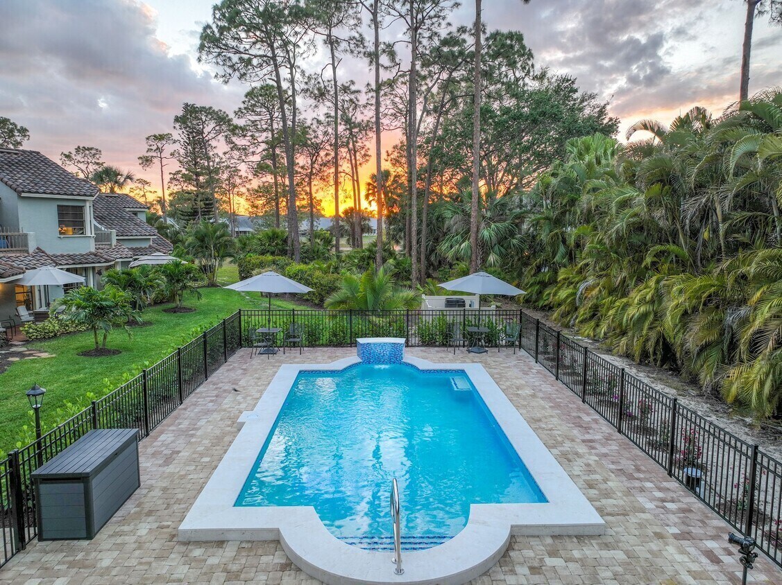 2716 Santa Cruz Blvd, Naples, FL à vendre Photo principale- Image 1 de 26