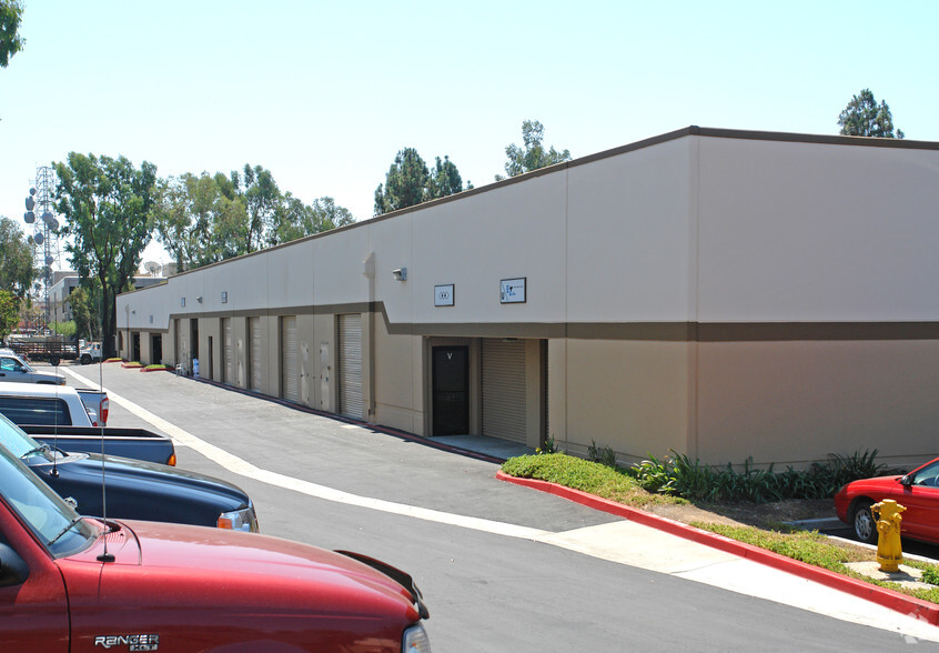 7370 Opportunity Rd, San Diego, CA for lease - Building Photo - Image 2 of 15