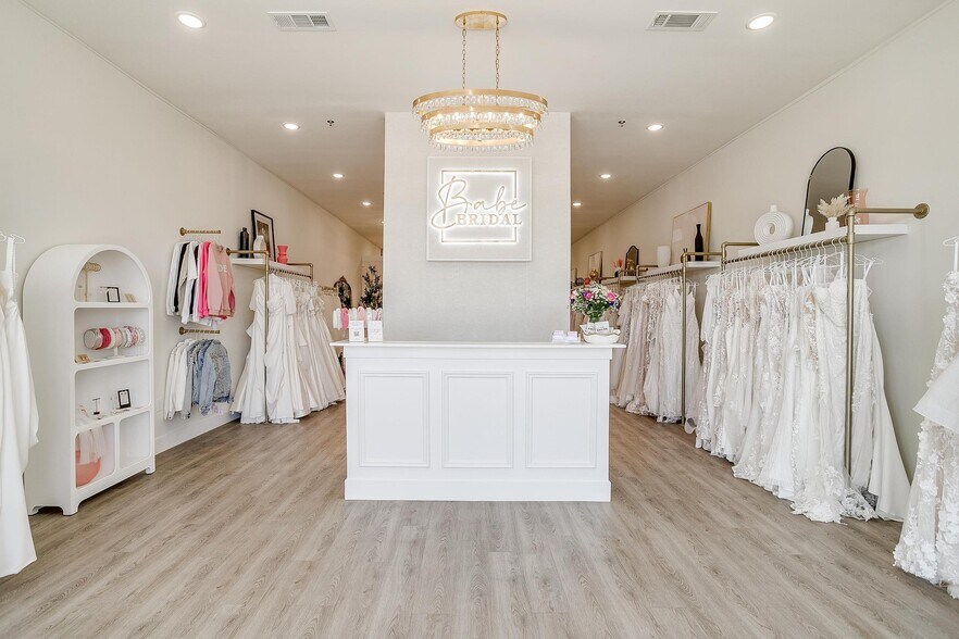 1801 Lone Oak Rd, Weatherford, TX à louer - Photo du bâtiment - Image 2 de 20