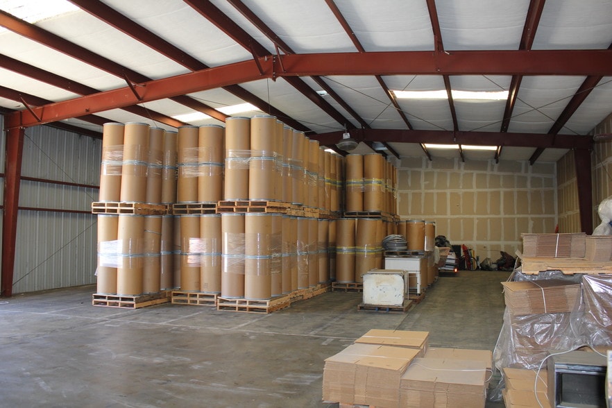 250 Commerce Ave, Atwater, CA for lease - Interior Photo - Image 2 of 24