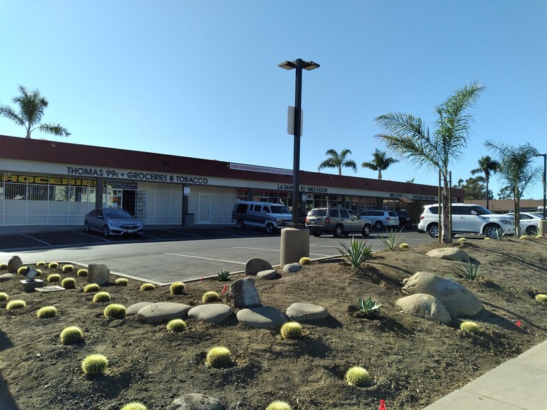 1700 E Thompson Blvd, Ventura, CA for lease - Building Photo - Image 3 of 12