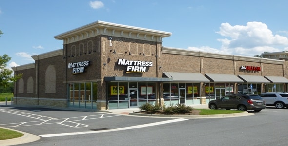 515 Peachtree Pky, Cumming, GA for lease - Primary Photo - Image 1 of 17