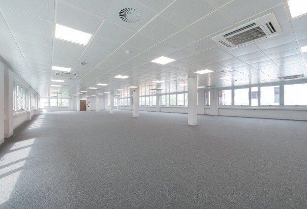 40-44 Uxbridge Rd, Londres à louer - Photo intérieure - Image 3 de 5