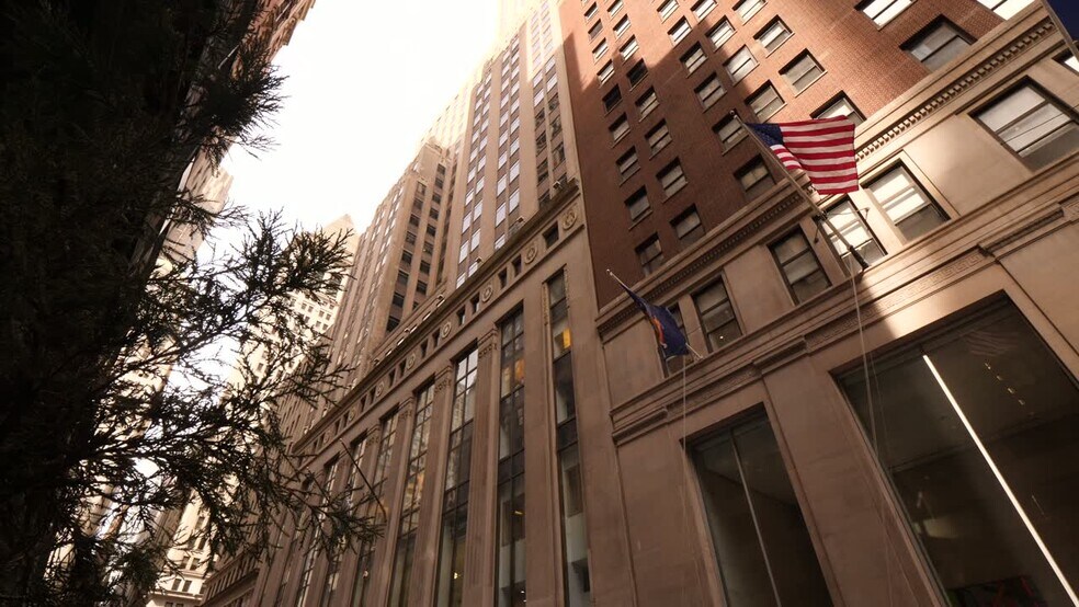 40 Wall St, New York, NY à louer - Vidéo sur l’inscription commerciale - Image 2 de 16