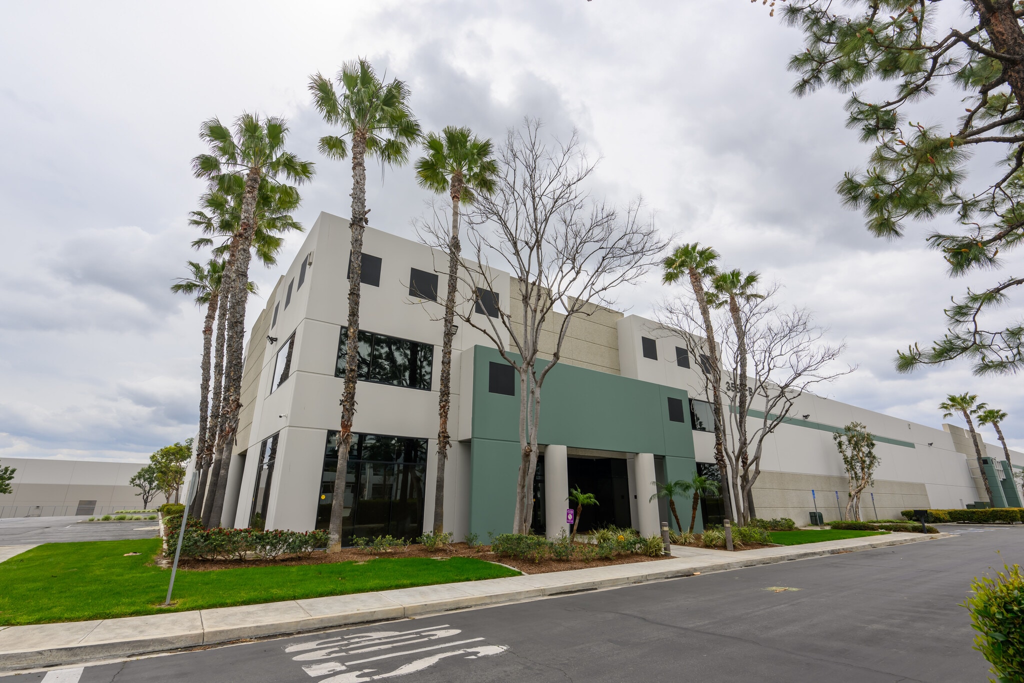 3550 E Jurupa St, Ontario, CA for lease Primary Photo- Image 1 of 11