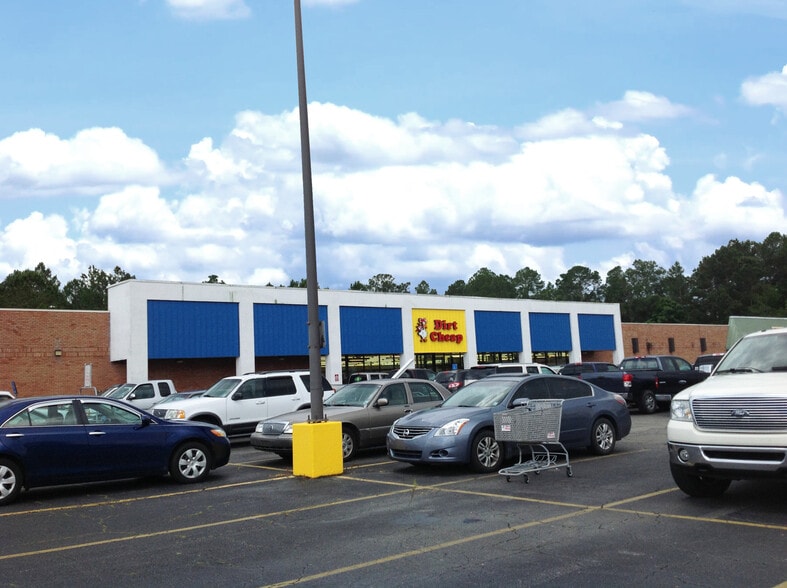 730 Memorial Blvd, Picayune, MS for lease - Building Photo - Image 1 of 3