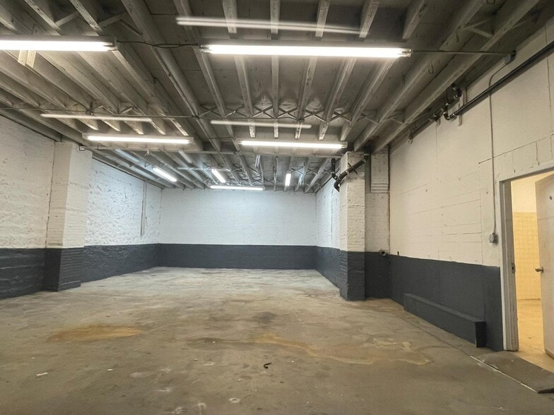 405 Rider Ave, Bronx, NY for lease - Building Photo - Image 3 of 9