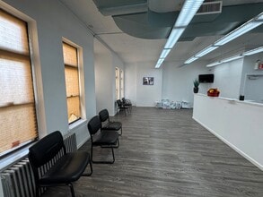 100 Pennsylvania Ave, Brooklyn, NY for lease Interior Photo- Image 1 of 12