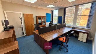 Plus de détails pour 10 Hardy Close, Kimberley - Bureau à louer