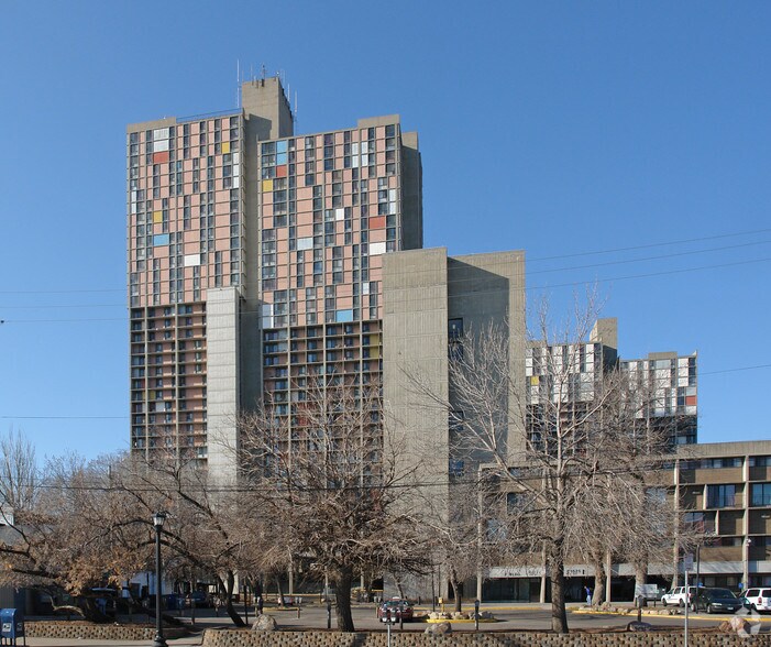 1524 6th St, Minneapolis, MN à louer - Photo du bâtiment - Image 2 de 10