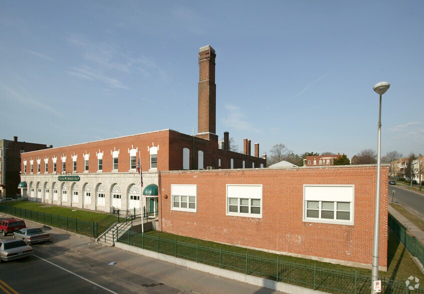 1055 Broad St, Hartford, CT à vendre - Photo du bâtiment - Image 2 de 10