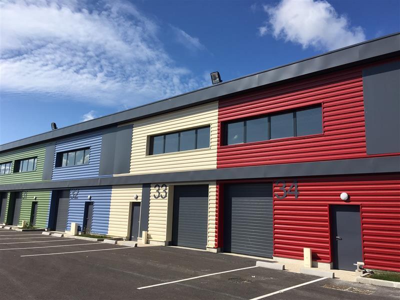 Flex in Maurepas for lease Building Photo- Image 1 of 3