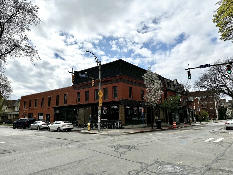 121 Park Ave, Rochester, NY for lease - Building Photo - Image 1 of 5