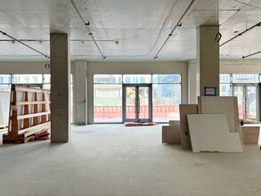 395 Carroll Street, Brooklyn, NY for lease Interior Photo- Image 2 of 4