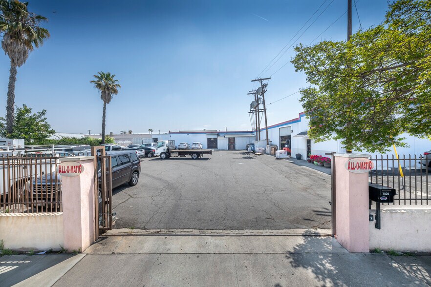 7820 Gloria Ave, Van Nuys, CA for sale - Building Photo - Image 1 of 1