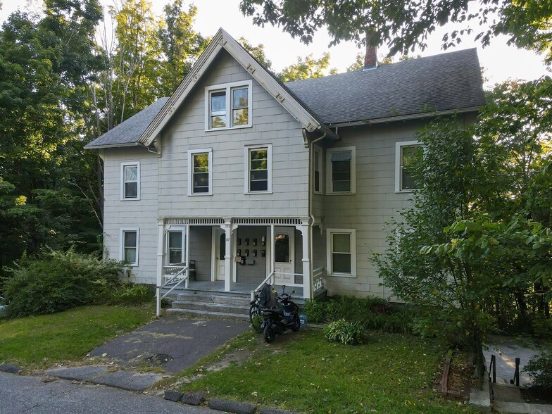 155 Gilbert, Winchester, CT à vendre - Photo du bâtiment - Image 1 de 1