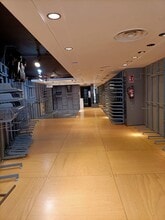 Retail in Cáceres, Cáceres for lease Interior Photo- Image 1 of 2