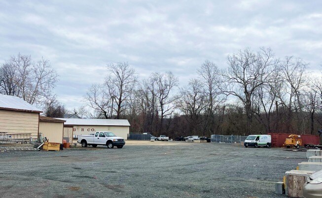 15193-15207 Marlboro Pike, Upper Marlboro, MD à louer - Photo du bâtiment - Image 2 de 10