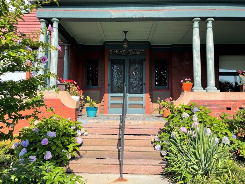 1435 Market Ave N, Canton, OH à vendre - Photo du bâtiment - Image 3 de 30