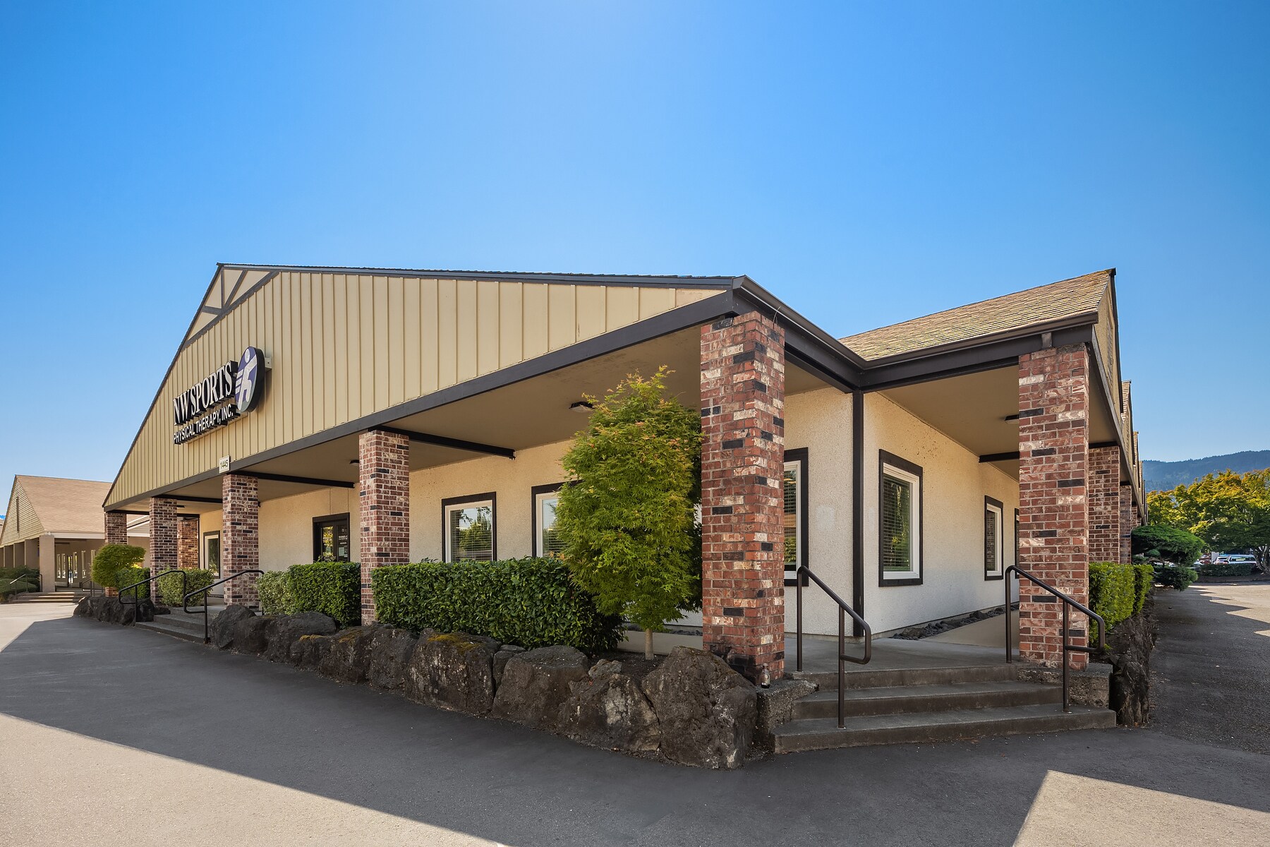 1445 NW Mall St, Issaquah, WA à vendre Photo du bâtiment- Image 1 de 1