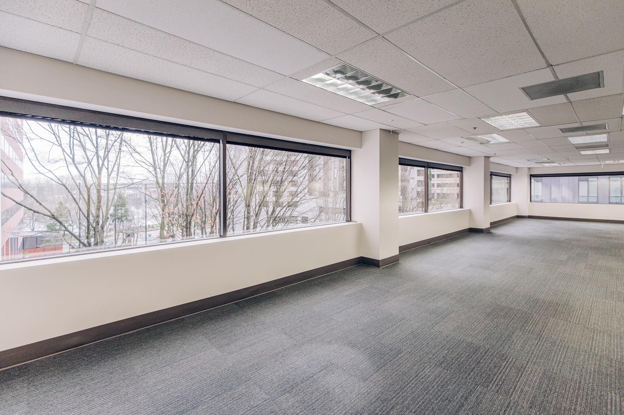 111 SW Columbia St, Portland, OR for lease Building Photo- Image 1 of 6