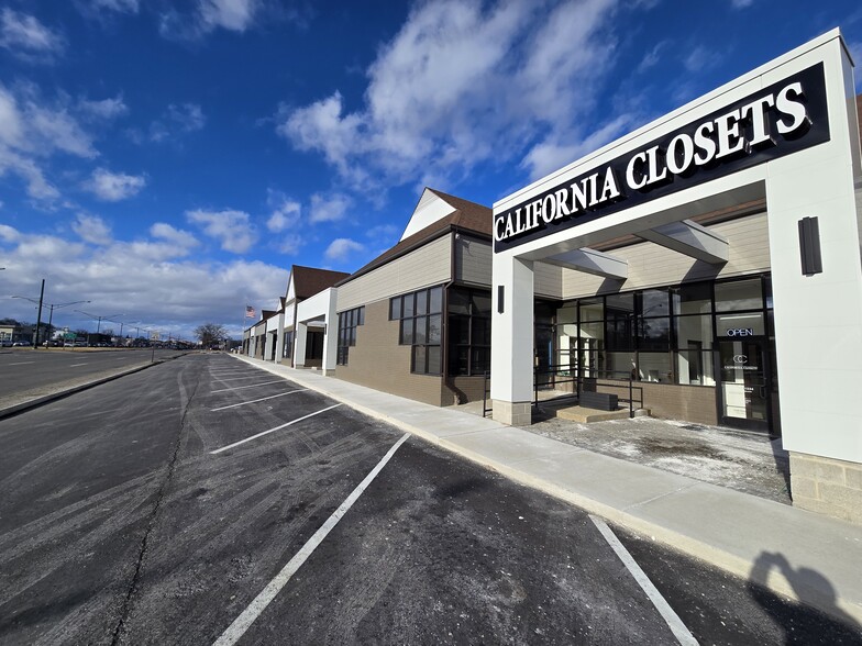 33202-33278 Woodward Ave, Birmingham, MI for lease - Building Photo - Image 1 of 9