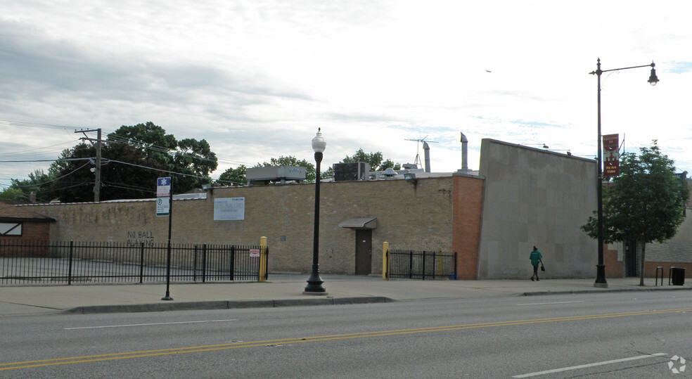 5708 W Irving Park Rd, Chicago, IL for sale - Primary Photo - Image 1 of 1