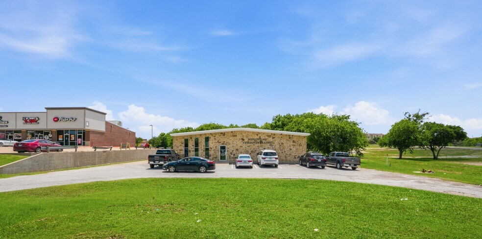 840 E Main St, Midlothian, TX à vendre - Photo du bâtiment - Image 2 de 8