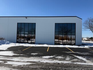 Plus de détails pour 1120 Mitchell Ct, Crystal Lake, IL - Flex à vendre