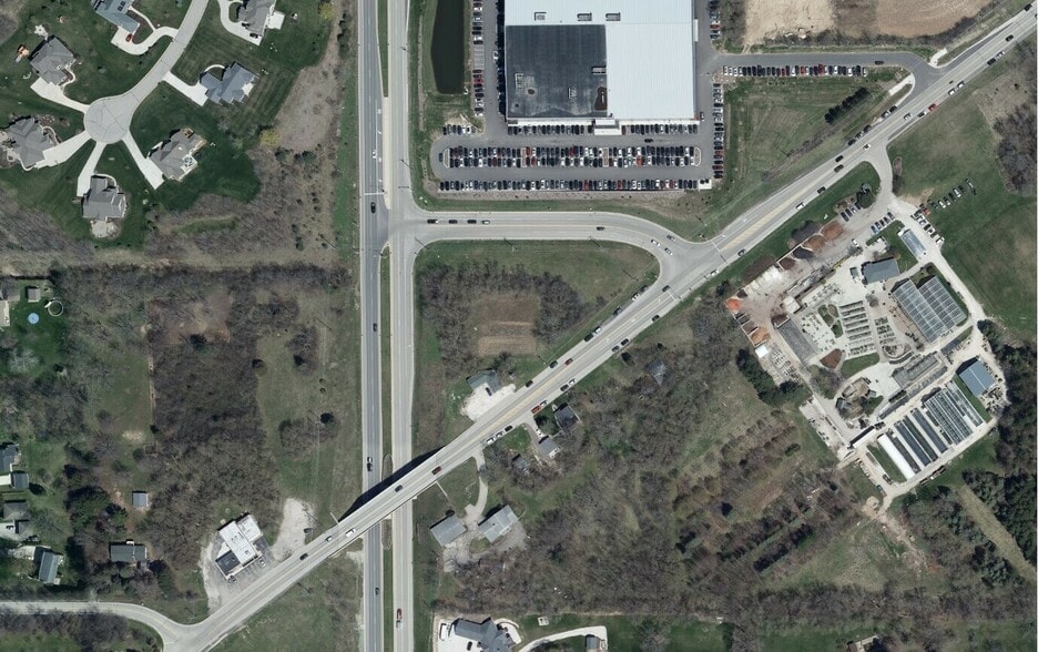 19550 National Ave, New Berlin, WI for sale - Building Photo - Image 2 of 2