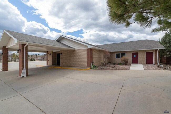 Plus de détails pour 4021 Range Rd, Rapid City, SD - Spécialité à vendre