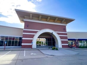 4149 Sergeant Rd, Sioux City, IA for lease Building Photo- Image 2 of 6