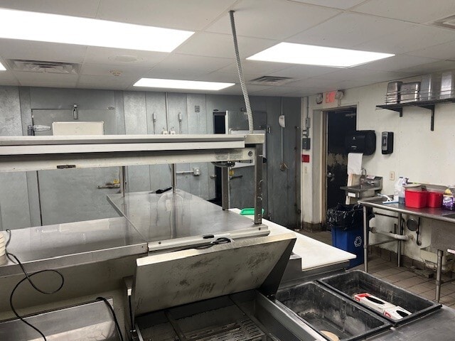 819 Service Rd, Kiel, WI à vendre - Photo du bâtiment - Image 3 de 15