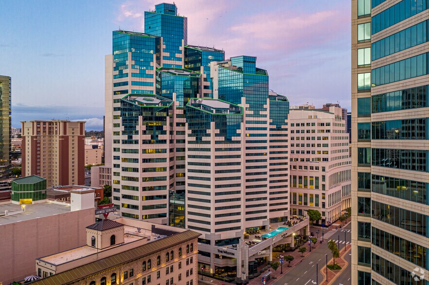 402 W Broadway, San Diego, CA à louer - Photo du bâtiment - Image 2 de 13